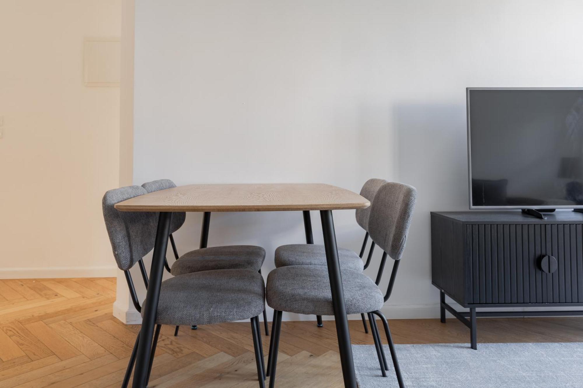 Apartment Blueground At Old North, Renovated, Balcony